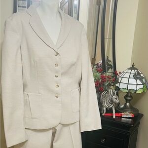 Emily Elegant Cream Women's Blazer